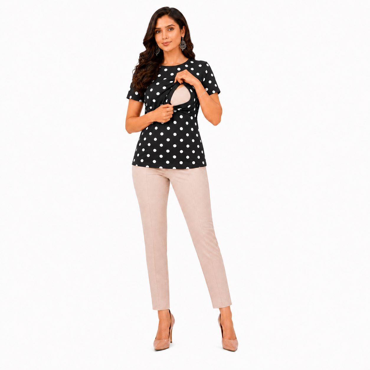 Black and White Polka-Dot Feeding T-Shirt